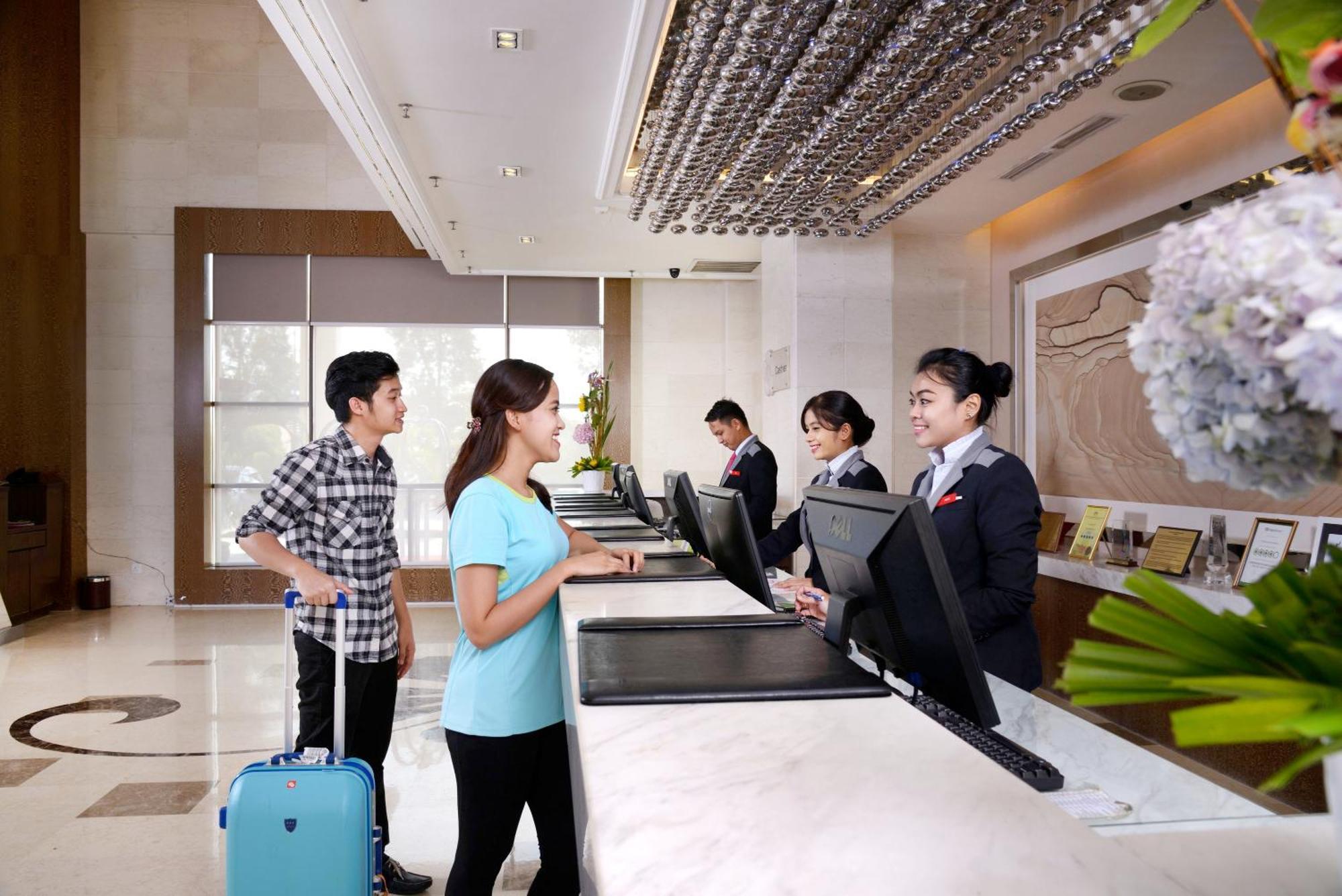 แกรนด์ เลซิส พอร์ท ดิคสัน Hotel พอร์ตดิ๊กสัน ภายนอก รูปภาพ