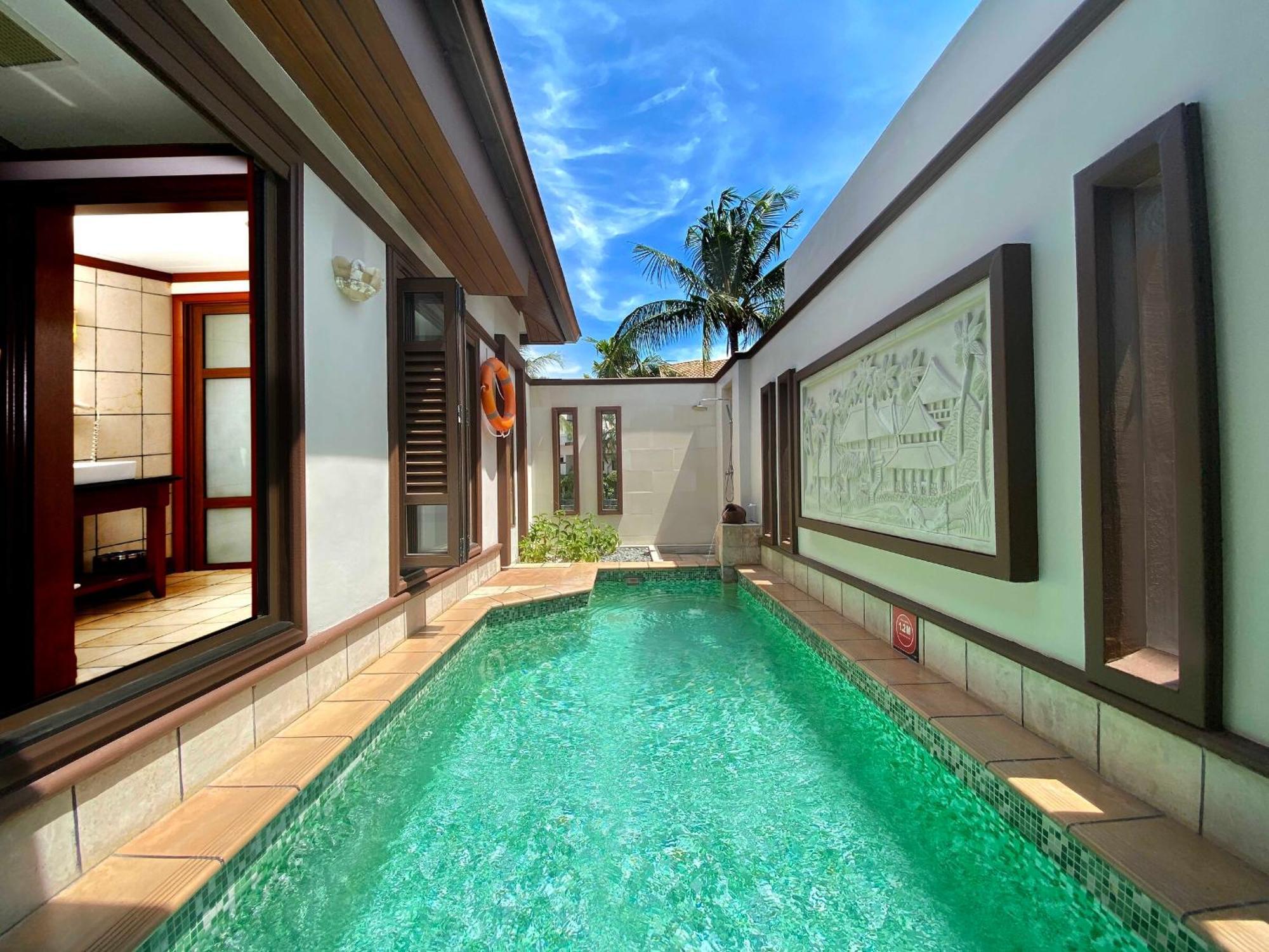 แกรนด์ เลซิส พอร์ท ดิคสัน Hotel พอร์ตดิ๊กสัน ภายนอก รูปภาพ A pool villa at the resort